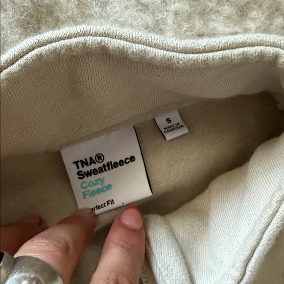 TNA quarter zip mock✨ - Picture 2 of 3